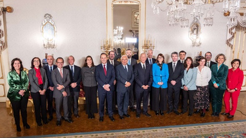 Esta foi a 'foto de família' durante os cumprimentos de Boas Festas do Natal passado.&nbsp; &nbsp;Foto Rui Ochoa/Presidência