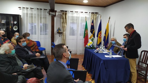 Em Março último, a Casa da Madeira nos Açores promoveu a apresentação do livro de João Carlos Abreu, "De la Isla y de Mí".