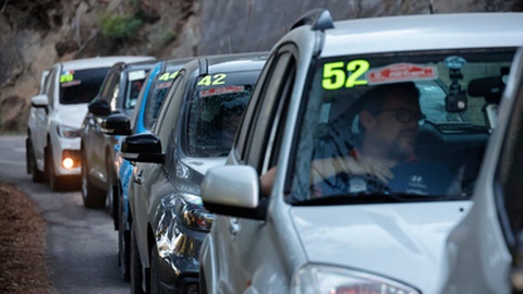 Pilotos já andam na estrada a reconhecer os percursos. Foto Rally de Portugal/Facebook