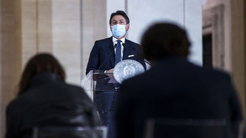 Foto EPA/ANGELO CARCONI / POOL