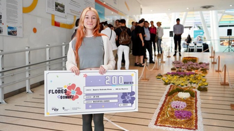 Beatriz Alves, aluna vencedora do concurso ‘Todas as Flores que eu Sonhei’.