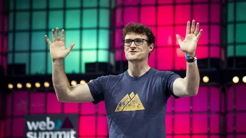 Oirlandês Paddy Cosgrave acusou os israelitas de cometerem "crimes de guerra" na sua luta contra o Hamas
