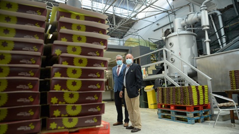 Humberto Vasconcelos visitou, esta manhã, a Fábrica do Ribeiro Sêco. Foto DR