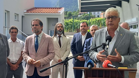 Junta de Freguesia de São Pedro apoia equipa de infantis de futebol dos  Açores —