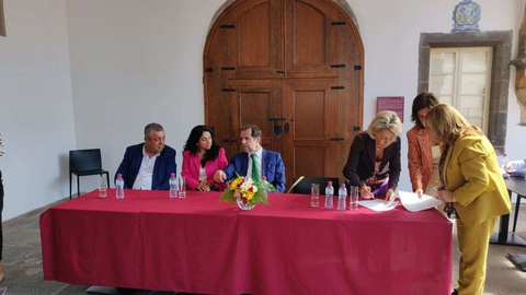 No ano passado, o Governo Regional garantiu verbas de 1,5 milhões de euros para as Casas do Povo. Alguns dos contratos-programa foram assinados no Convento de Santa Clara, no Funchal.&nbsp;