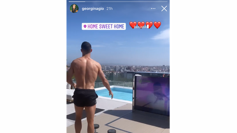 José Mateus, o arquitecto que desenhou o prédio, está indignado com a marquise que Cristiano Ronaldo levantou no seu novo apartamento em Lisboa