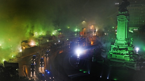 Euforia verde inundou o Rossio nos festejos do título do Sporting