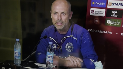 O médico da selecção dinamarquesa de futebol, Morten Boesen. Foto Mads Claus Rasmussen/EPA