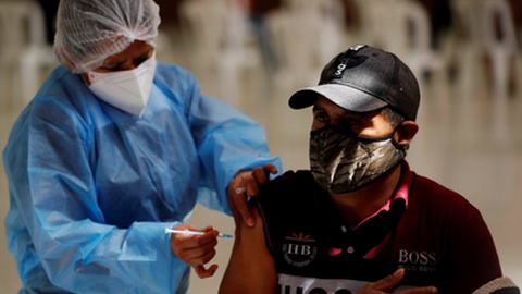 Foto: EPA/Esteban Biba