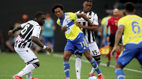 Foto EPA/GABRIELE MENIS