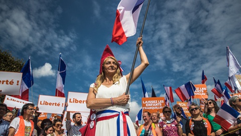 Foto EPA/CHRISTOPHE PETIT TESSON