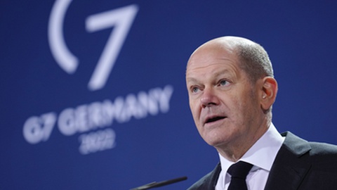 O chanceler Olaf Scholz de um governo de coligação com pontos de vista diferentes na matéria.&nbsp; &nbsp;Foto&nbsp; EPA/Kay Nietfeld /POOL