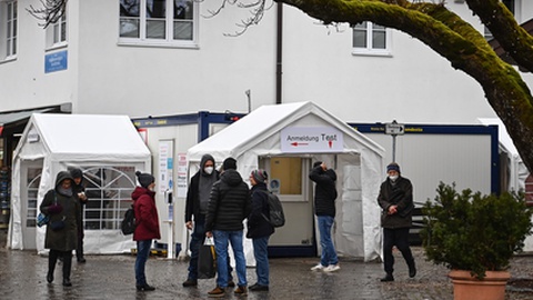 Foto&nbsp;EPA/PHILIPP GUELLAND