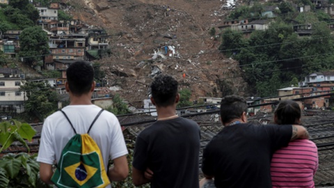 Foto EPA/Antonio Lacerda