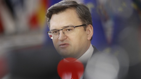 Foto: EPA/OLIVIER HOSLET