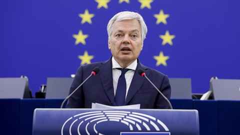 Foto EPA/JULIEN WARNAND
