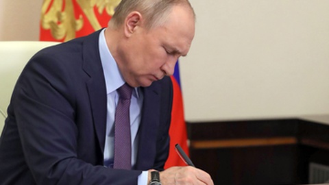 FOTO MIKHAIL KLIMENTYEV/KREMLIN POOL/SPUTNIK/EPA