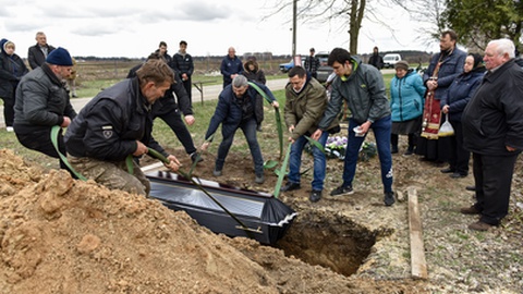 Putin condecora brigada acusada de atrocidades de Bucha