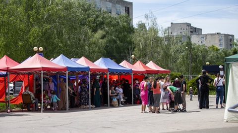 Deslocados ucranianos na Moldova, país vizinho.&nbsp; &nbsp;Foto&nbsp;EPA/DUMITRU DORU