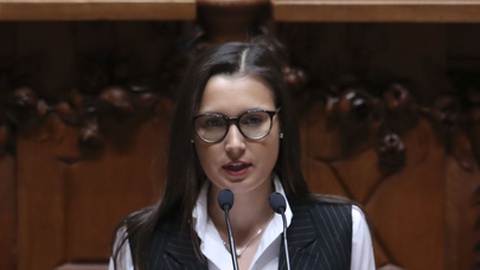 A deputada do partido Iniciativa Liberal, Patrícia Gil Vaz.&nbsp; &nbsp;Foto&nbsp;ANTÓNIO COTRIM/LUSA