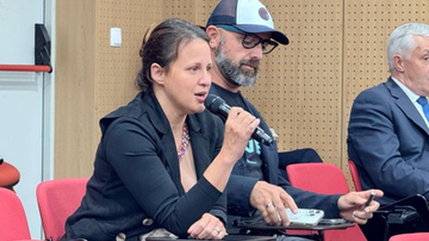 Bruna Machado e Paulo Lima, na sessão da Assembleia Municipal do Funchal. FOTO RUI SILVA/ASPRESS