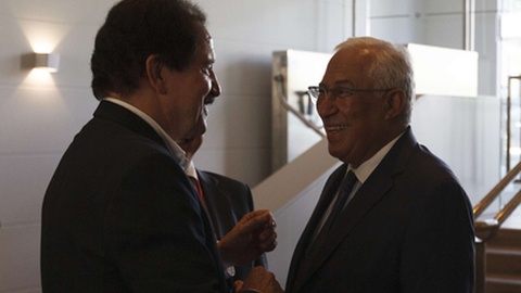 Fernando Ruas e António Costa.&nbsp; &nbsp;Foto&nbsp;Fernando Fontes/Global Imagens