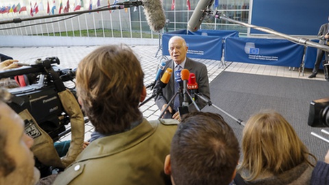 Foto EPA/JULIEN WARNAND