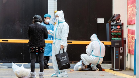 Foto&nbsp;EPA/ALEX PLAVEVSKI