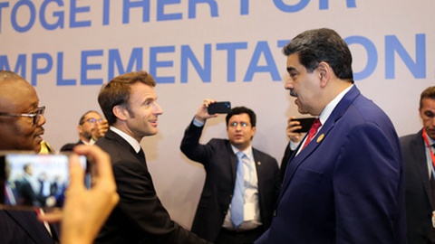 O governo de Nicolás Maduro e a oposição venezuelana aceitaram um pedido do Presidente da França, Emmanuel Macron, para participar no Fórum pela Paz, que decorreu em Paris.