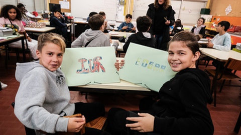 As crianças, que são as principais vítimas da guerra, têm-se integrado no sistema de ensino português.&nbsp; Foto&nbsp;Nuno Brites/Global Imagens