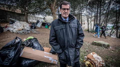 Rui Moreira percorre o local após a Polícia Municipal do Porto ter procedido à remoção de tendas no acampamento localizado na zona da Pasteleira, habitualmente utilizado por toxicodependentes, foco de insegurança associado ao consumo de droga, Porto, 06 de Janeiro de 2023.
