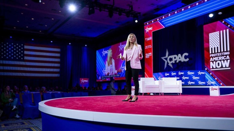 Congressista de extrema-direita Marjorie Taylor Greene, representante do Estado da Geórgia, a discursas na CPAC, Maryland, EUA, 3 de Março de 2023.