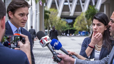 Andrew S. Feldman, advogado de Adrian Figueroa e Marissel Descalzo, advogada de Claudia Guillen, ex-tesoureira de Hugo Chavez.