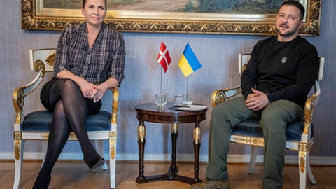 Primeira-ministra dinamarquesa reuniu-se com Zelensky a 3 de Maio.