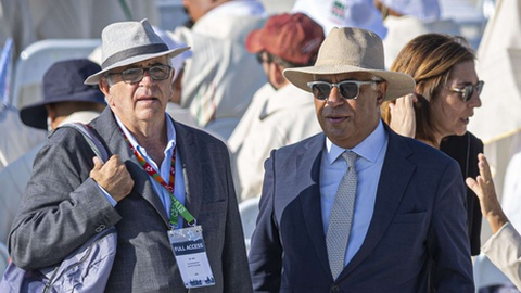 Ricardo Sá Fernandes e António Costa no Campo da Graça. Foto Reinaldo Rodrigues/Global Imagens