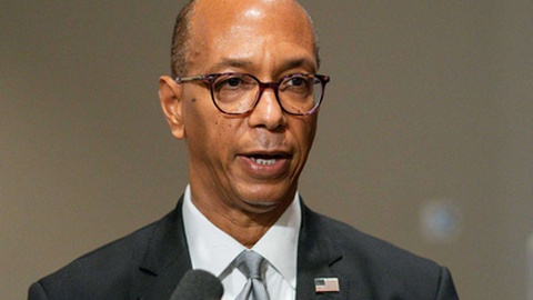 Representante norte-americano na ONU Robert Wood.