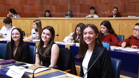 Participantes na edição do ano passado do Parlamento dos Jovens.