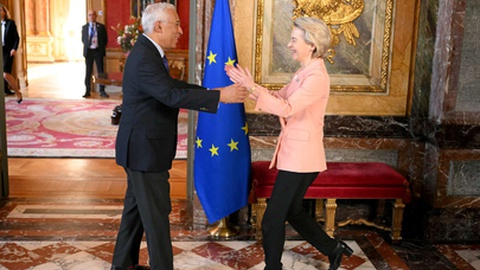 Foto&nbsp;EPA/NICOLAS TUCAT / POOL