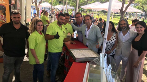 O presidente do Governo esteve esta tarde na 7.ª edição da Expo Tropical, que decorre na Praça do Povo.