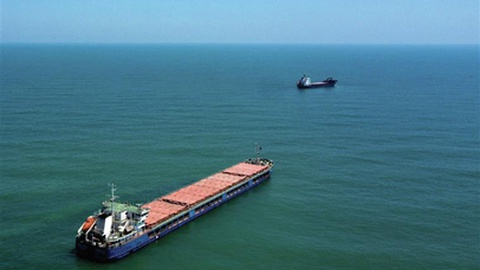 Esta semana a Turquia deixou sair do porto um navio russo com cereais roubados. 