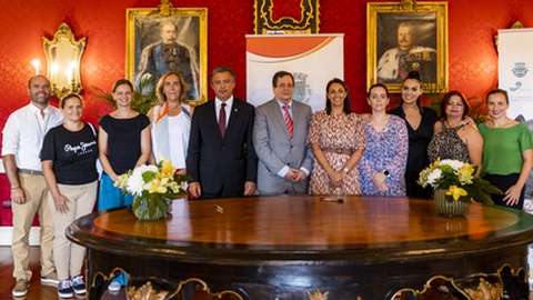 Pedro Calado assinou protocolos com três associações de protecção animal.