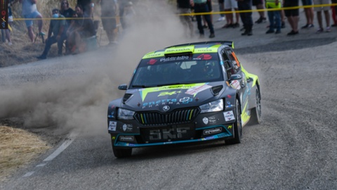 Fotos:
AIFA | Jorge Cunha e Albano Loureiro, Diogo Abreu (Clio Rally4)