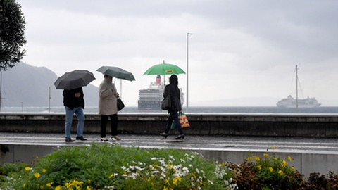 Há alerta amarelo para chuva até às 9 horas