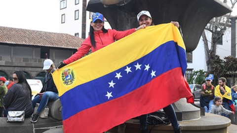 Manifestação luso-venezuelana na Praça do Município em Janeiro de 2019.