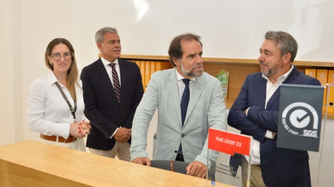 Albuquerque visitou, hoje, uma empresa&nbsp;uma empresa de planeamento e engenharia civil, na Ribeira Brava