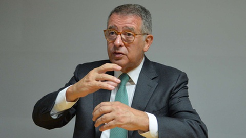 A última vez que António José Seguro esteve na Madeira veio na qualidade de candidato presidencial, hoje regressa mas já como Presidente da República, naquela que será a sua primeira visita oficial à Região.&nbsp;