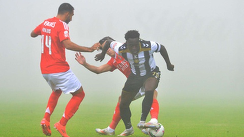 O jogo vai recomeçar onde tinha sido interrompido...&nbsp; Foto Helder Santos/Aspress