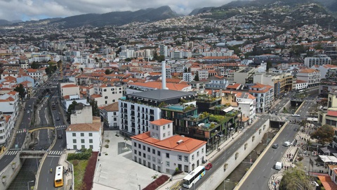 No primeiro trimestre de 2026, os negócios realizados totalizaram 215,2 milhões de euros, menos 21,7% do que no trimestre precedente e menos 19% em comparação com igual período do ano passado.
