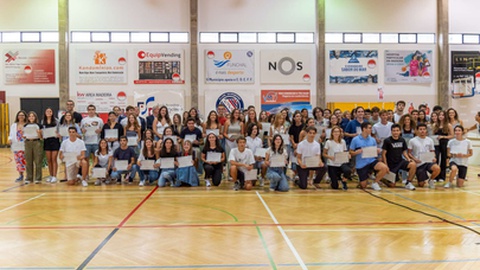 Alguns alunos que concluíram o 12.º ano no estabelecimento de ensino e que obtiveram
excelentes resultados nos exames nacionais