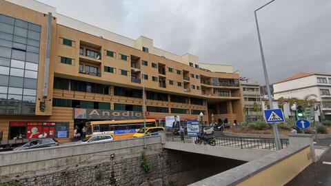 O arguido trabalhou no balcão do BCP no Centro Comercial Anadia.